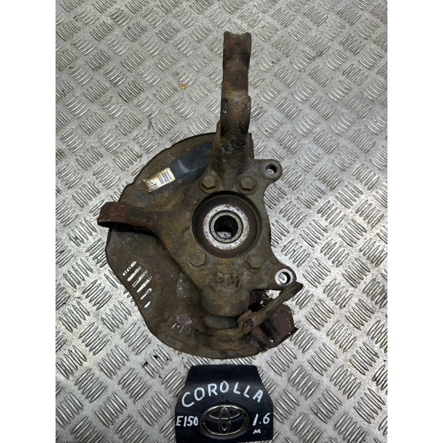 Кулак поворотный левый (цапфа) Toyota Corolla E15 (2007-2013) 4321212410 4321202350