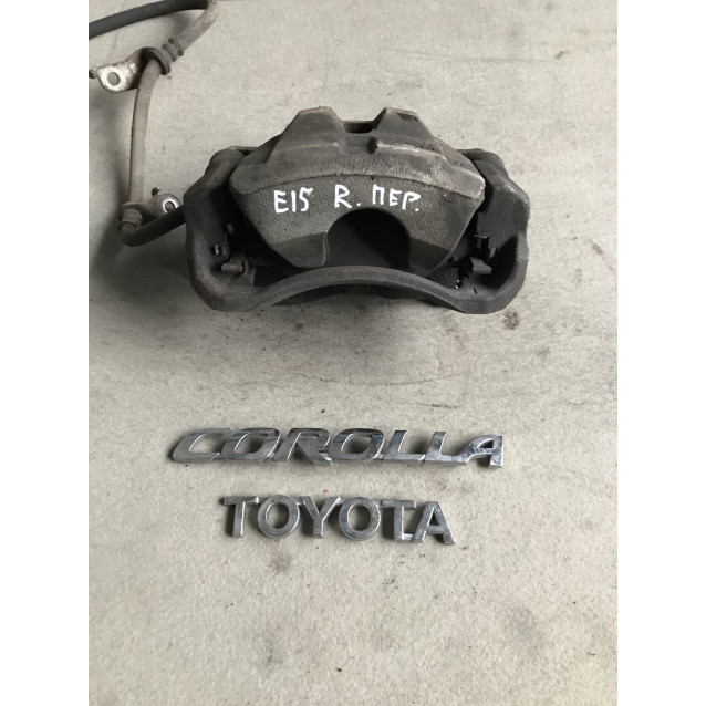 Супорт передній правий Toyota Corolla E15 (2007-2013) 4773012A10