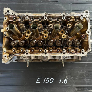 Головка блока цилиндров с клапанами Toyota Auris Corolla (2006-2013) 1ZR 1110139686