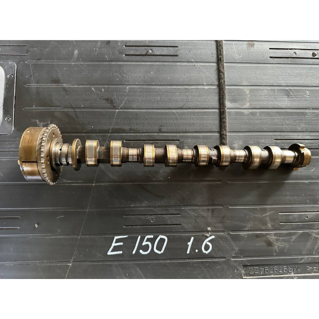 Распредвал впускной Toyota Corolla E15 (2007-2013) 1350137011