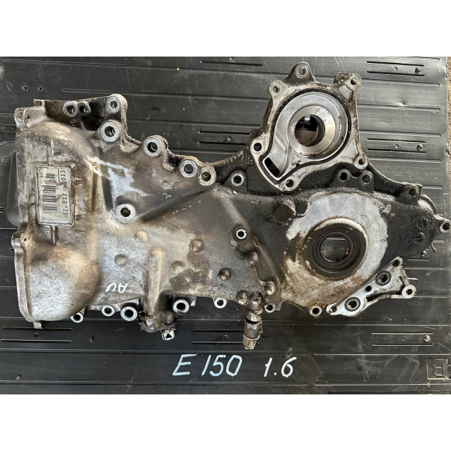 Крышка двигателя ГРМ передняя часть Toyota Corolla E15 Auris (2007-2013) 1131037010