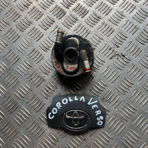 Теплообменник охладитель масляный Toyota Corolla Verso (2004-2009)1571027030
