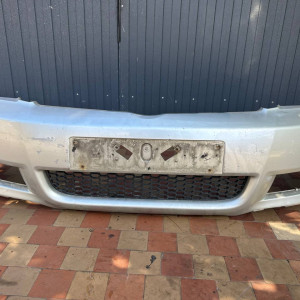 Бампер передний рещетка Toyota Corolla Verso (2004-2009) 521190F900 / 531120F010*без противотуманнок 
