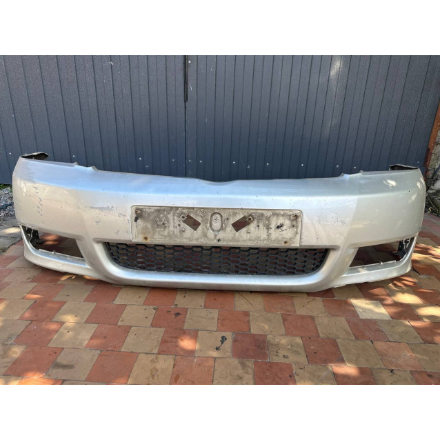 Бампер передний рещетка Toyota Corolla Verso (2004-2009) 521190F900 / 531120F010*без противотуманнок 
