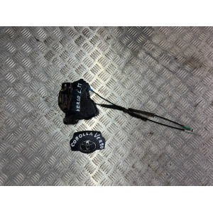 Замок двери передний левый Toyota Corolla Verso (2004-2009) 6904002151
