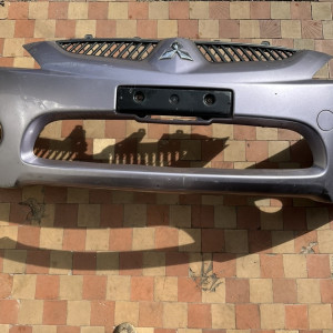 Бампер передний Mitsubishi Grandis (2004-2010) 6400A033BB 6400A033WA