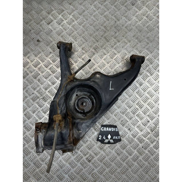 Рычаг задний продольный левый Mitsubishi Grandis (2004-2010) MN103487