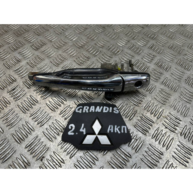 Ручка двери передняя левая Mitsubishi Grandis (2004-2010) MR652245