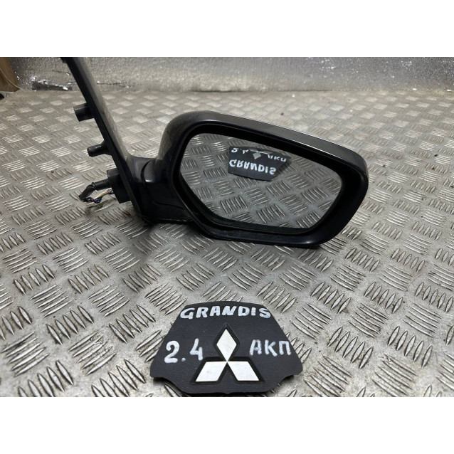 Зеркало правое Mitsubishi Grandis (2004-2010) MN145650BB