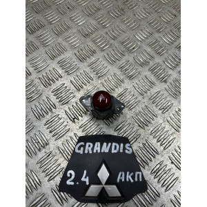 Кнопка аварийки Mitsubishi Grandis (2004-2010) MR962274