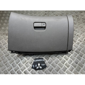 Бардачок Mitsubishi Grandis (2004-2010) MN157309HA  