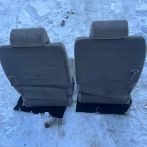 Сиденья Mitsubishi Grandis (04-10)