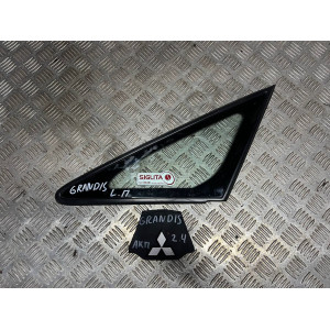 Стекло в кузов переднее левое Mitsubishi Grandis (2004-2010) MR957569