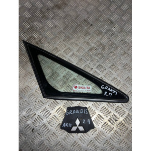 Стекло в кузов переднее правое Mitsubishi Grandis (2004-2010) MR957570