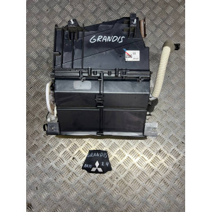 Корпус печки Mitsubishi Grandis (2004-2010) MN166902