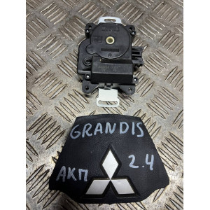 Шаговый двигатель печки Mitsubishi Grandis (2004-2010) 637007321