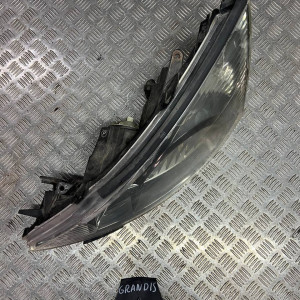 Фара левая Mitsubishi Grandis (2004-2010) 8301A573 * дефект