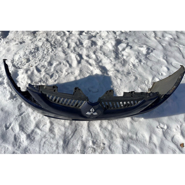 Бампер передний Mitsubishi Grandis (2004-2010) 6400A033BB