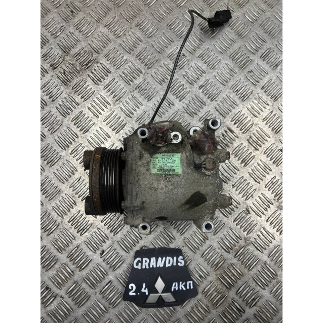 Компрессор кондиционера Mitsubishi Grandis (2004-2010) 2.4 АКПП MR958135