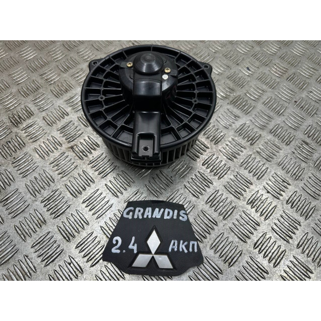 Моторчик пічки Mitsubishi Grandis (2004-2010) MN173762