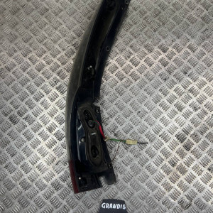 Фонарь правый Mitsubishi Grandis (04-10) 8330A212