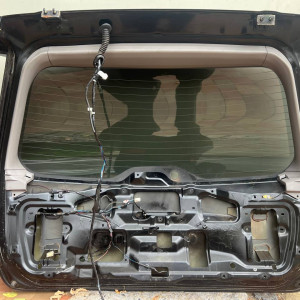 Крышка багажника Mitsubishi Grandis (2004-2010) MN186428