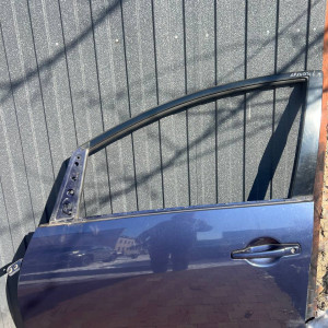 Дверь передняя левая Mitsubishi Grandis (2004-2010) 5700A035