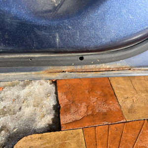 Дверь передняя правая Mitsubishi Grandis (2004-2010) 5700A036