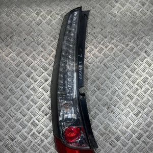 Фонарь левый Mitsubishi Grandis (04-10) 8330A209