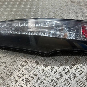 Фонарь левый Mitsubishi Grandis (04-10) 8330A209