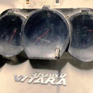 Щиток приборов часы Suzuki Grand Vitara (JB) (2006-2013) 34110-67J10