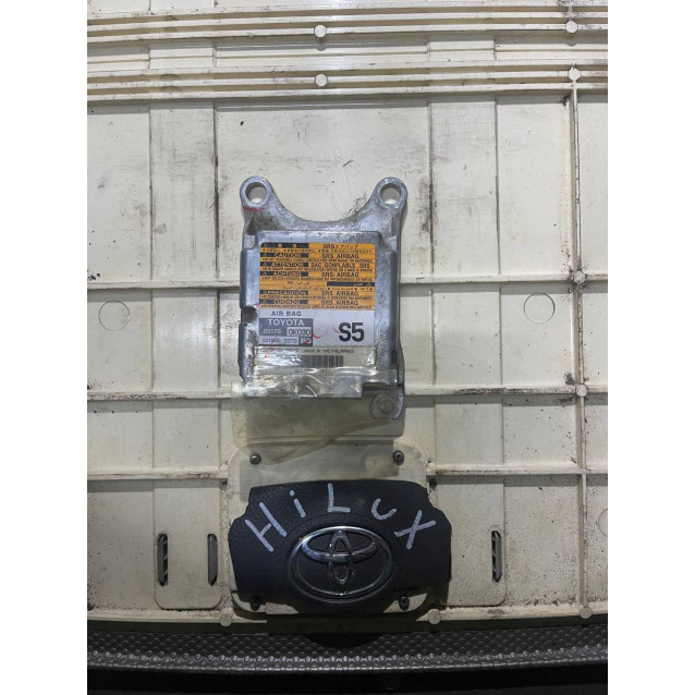 Блок управления AIRBAG Toyota Hilux (2005-2023) 891700K030