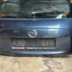 Крышка багажника со стеклом Nissan Juke (YF15) (10-17) K0100BV8BA