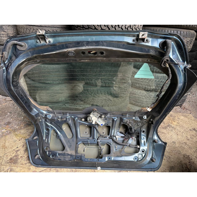 Крышка багажника со стеклом Nissan Juke (YF15) (10-17) K0100BV8BA