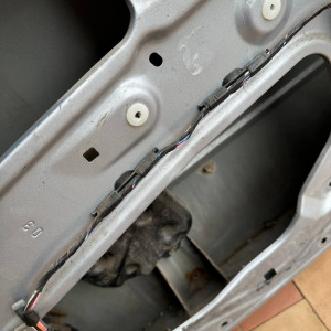 Дверь передня ліва Mitsubishi Lancer 9 (2003-2009) 5700A167 