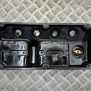 Крышка клапанная 1,6 Mitsubishi Lancer 9 (2003-2009) MD371440