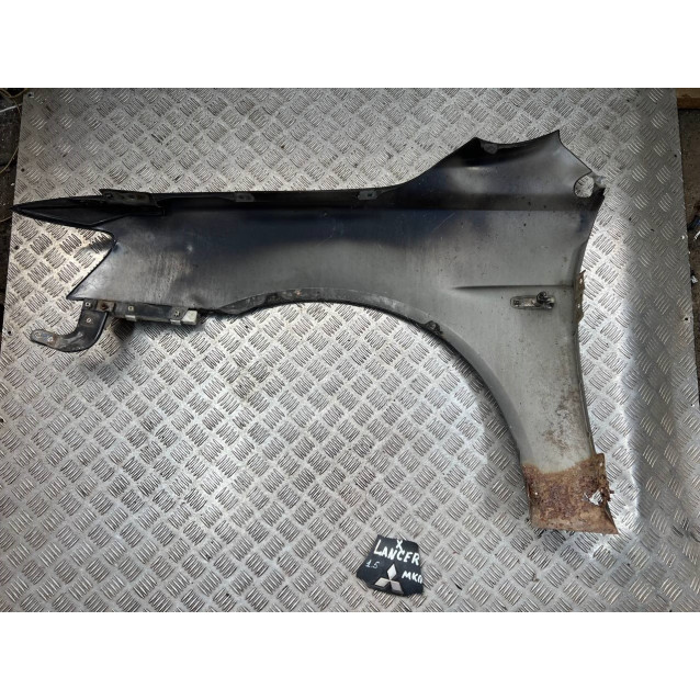 Крыло переднее правое Mitsubishi Lancer X (07-13) 5220C528 *есть дефект
