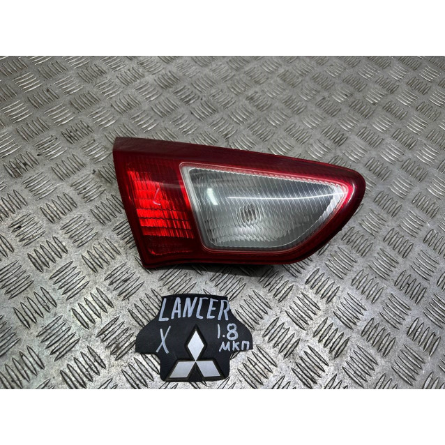 Фонарь левый внутренний Mitsubishi Lancer X (07-13) 8336A035 *хэтчбек