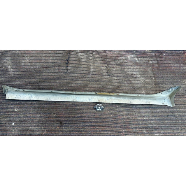 Накладка порога права Mitsubishi Lancer X (2007-2013) 6512A058XA 6512A058