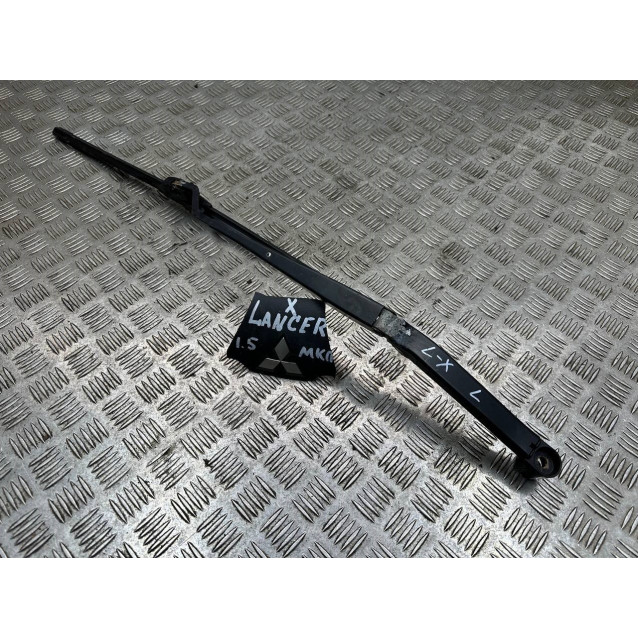 Держатель дворника левый Mitsubishi Lancer X (2007-2013) 8250A307