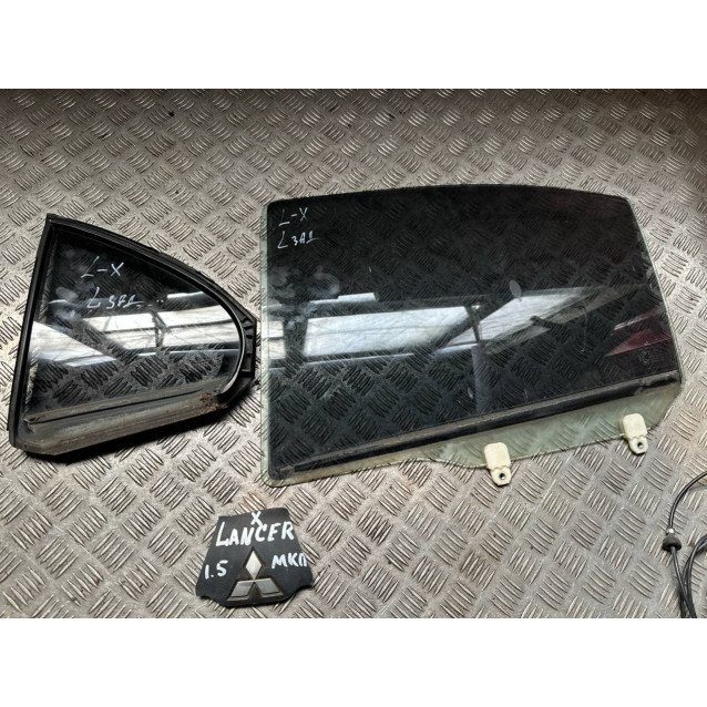 Стекло двери заднее левое(форточка) Mitsubishi Lancer X (2007-2013) 5740A017