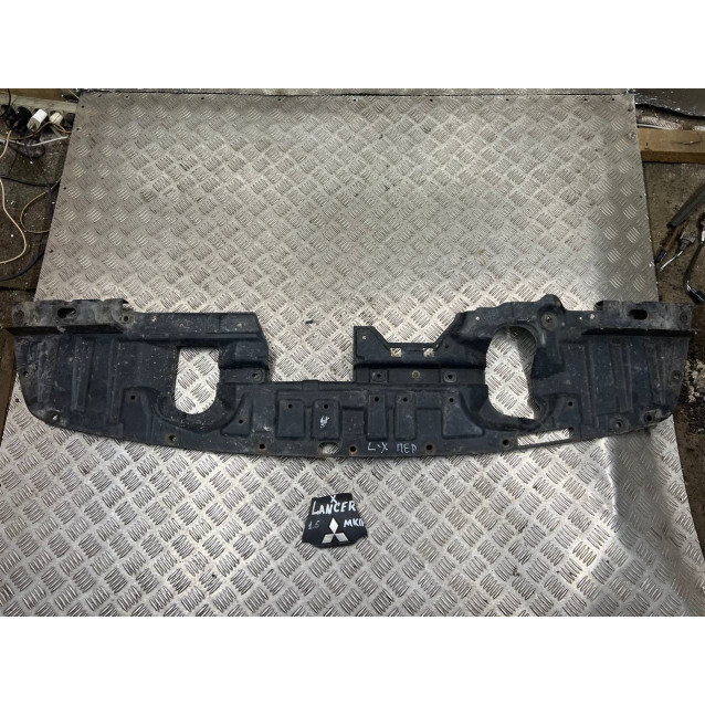 Воздуховод дефлектор радиатора верхний Mitsubishi Lancer X (2007-2013) 6400A831