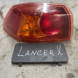 Фонарь левый Mitsubishi Lancer X (07-13) 8330A555