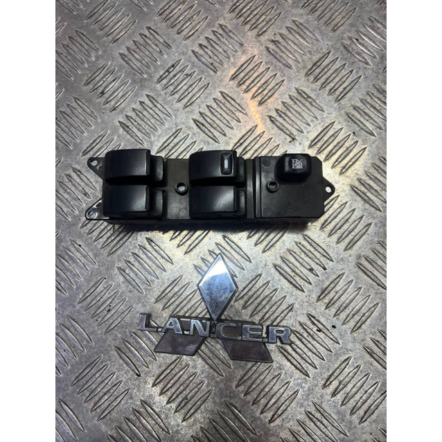 Блок управления стеклоподъемниками Mitsubishi Lancer X (2007-2013) 8608A176