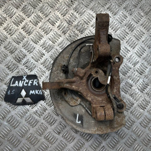 Кулак поворотный левый (цапфа) Mitsubishi Lancer X (2007-2013) 3870A011