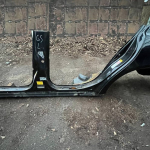 Стойка центральная порог крыло заднее Lexus GS (S190) 2005-2012 6131230350 6161230A31 *левая сторона