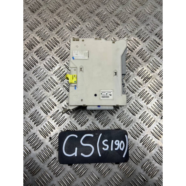 Блок предохранителей в торпедо правая сторона Lexus GS (S190) (2005-2012) АКПП 8273030A53