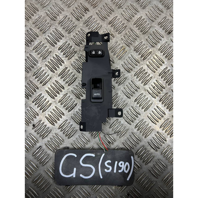Кнопка стеклоподъемника коммутатор передний правый Lexus GS (S190) (2005-2012) 8481030170