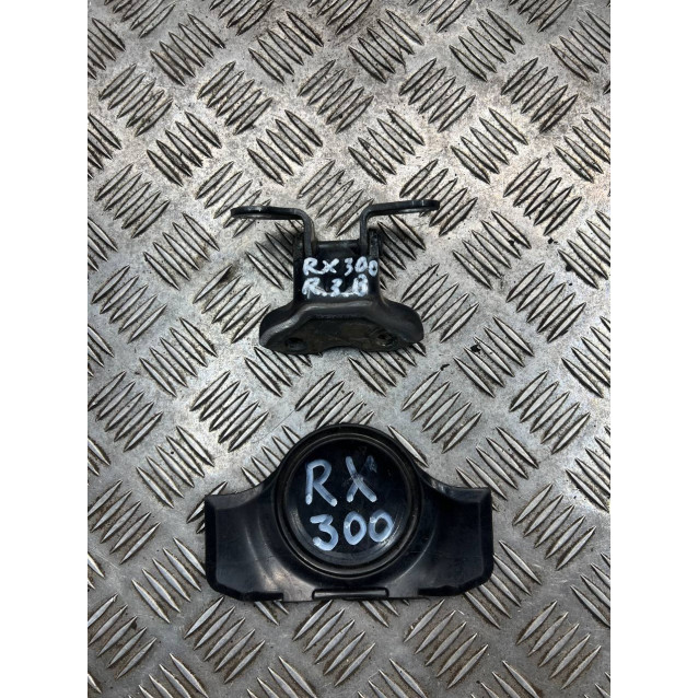 Петля двери задней правой верх Lexus RX30 (2003-2006) 6875035040