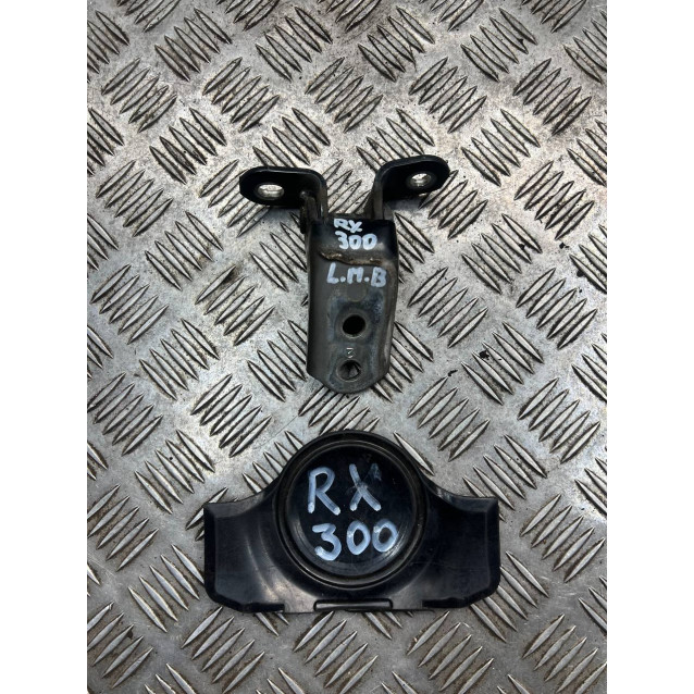 Петля двери передней левой верх Lexus RX30 (2003-2006) 6872033030